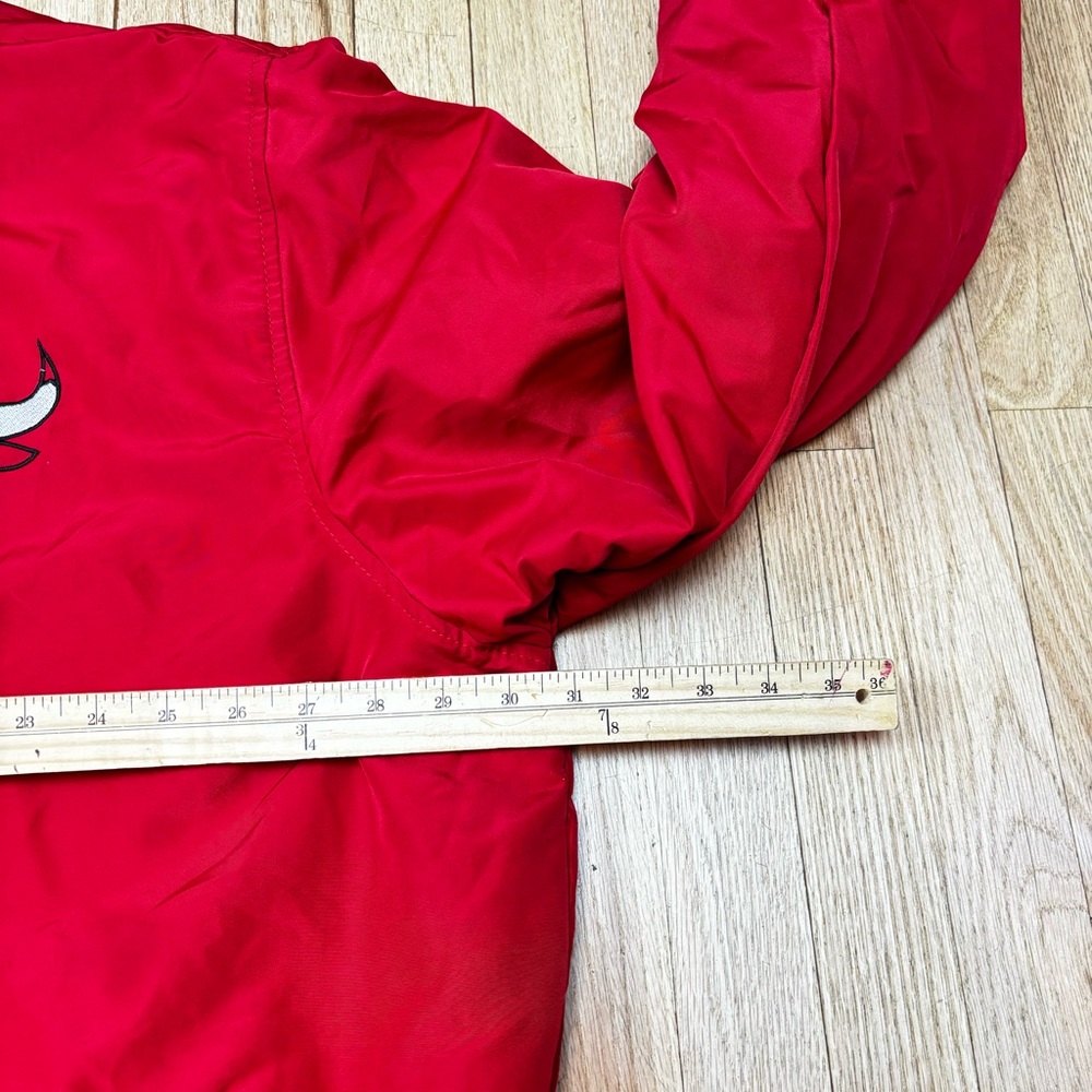 Chicago Bulls Red Jacket - Picture 8 of 13